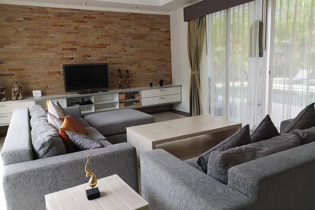 4 Bedroom Villa Kamala Beach Phuket Exterior foto